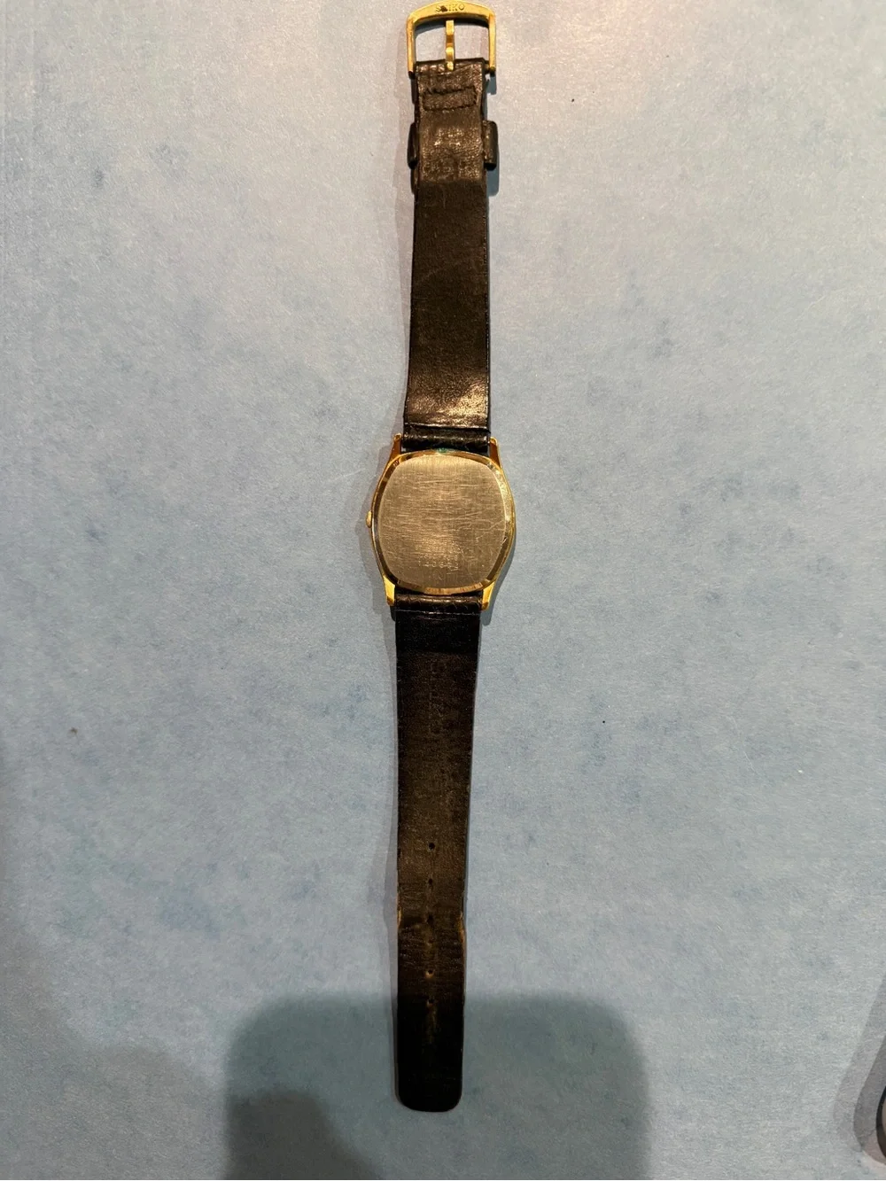 Seiko Gold-Tone Case, Black Dial, Leather Strap Watch, unisex